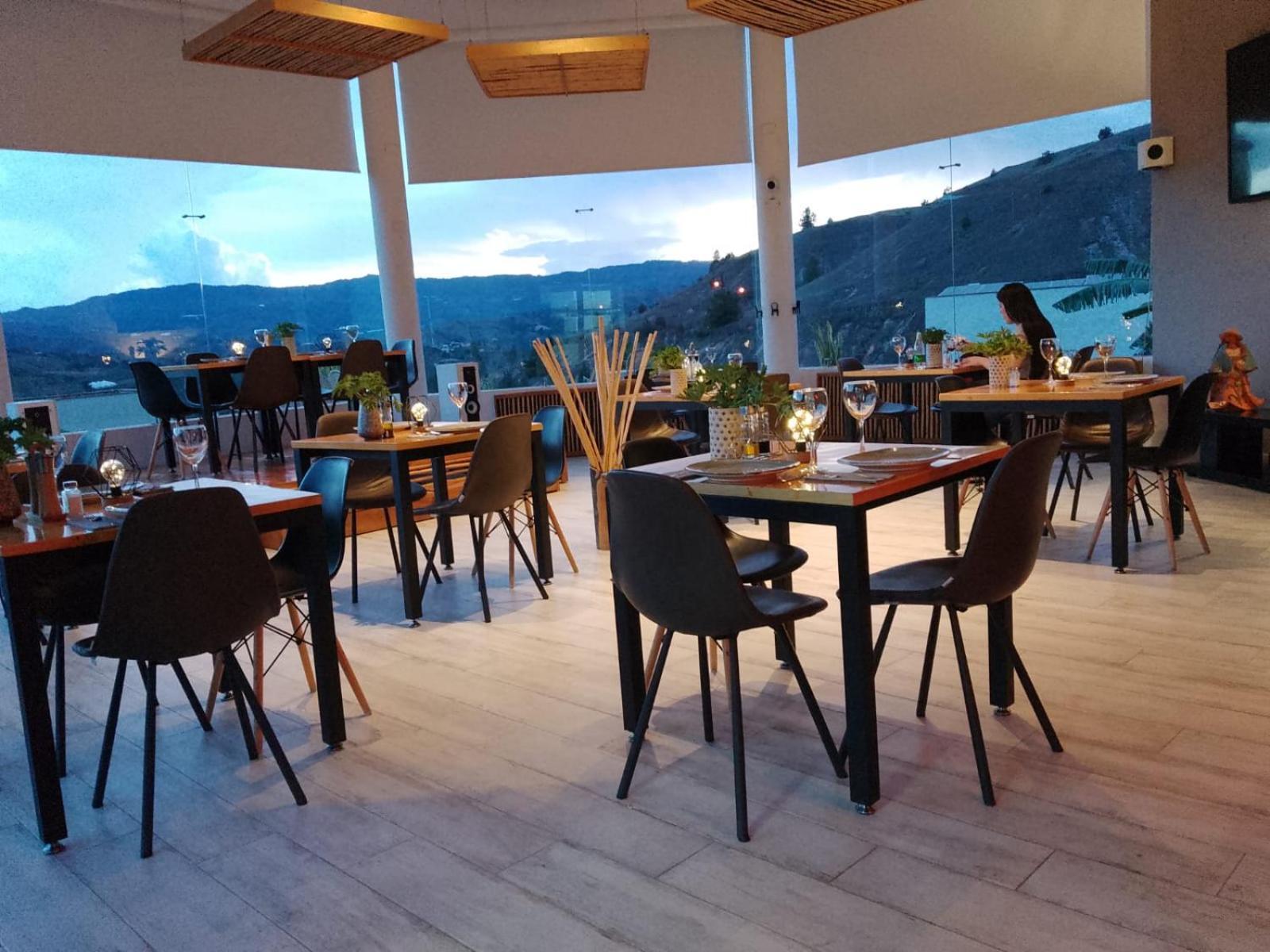 Alma Hotel