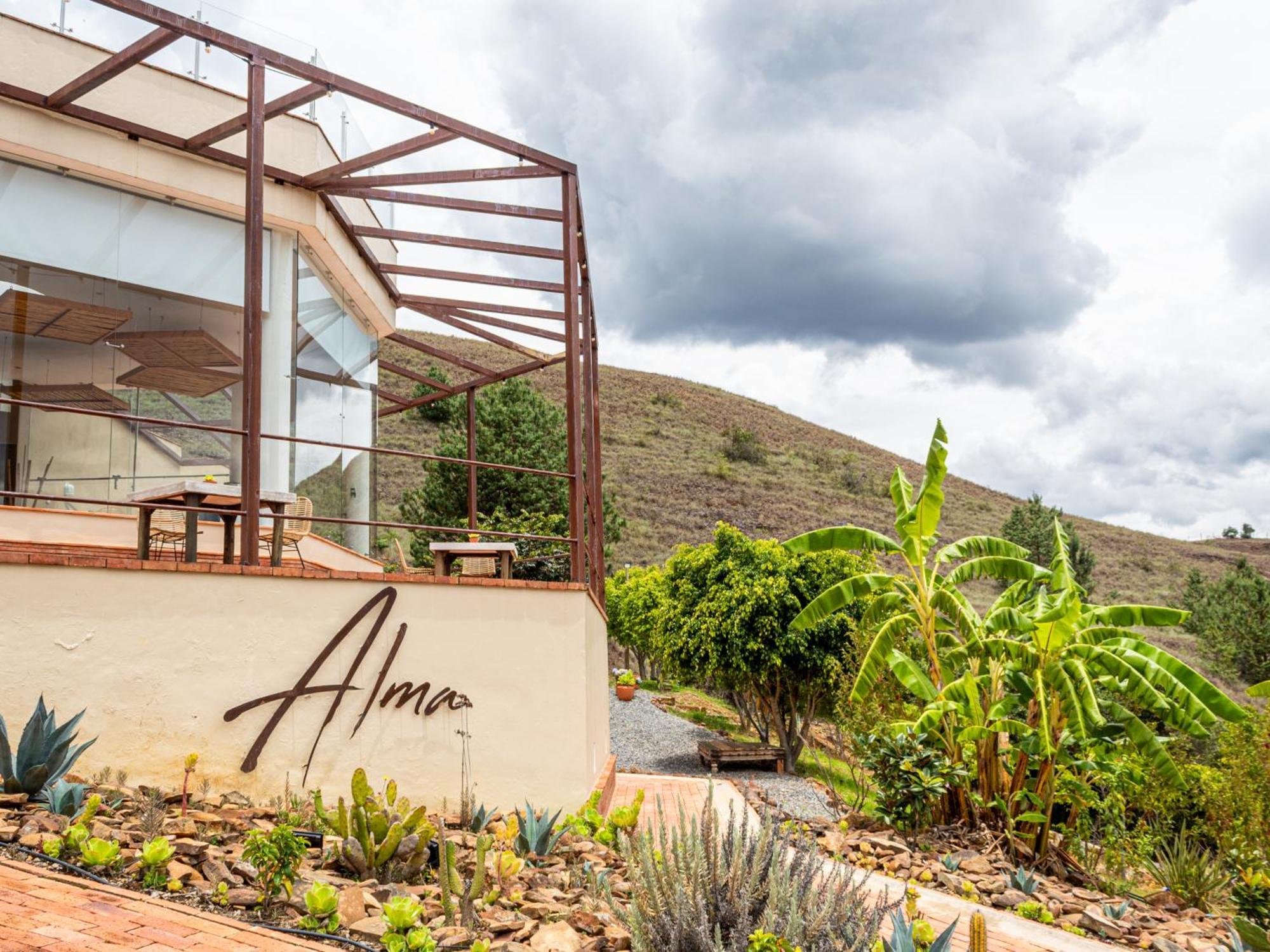 Alma Hotel 4*